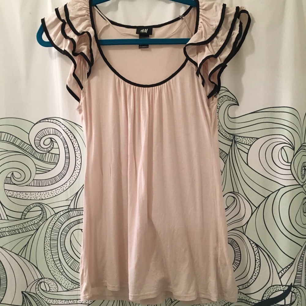 Cute Scoop-neck, Cap-Sleeve Ruffle Top!